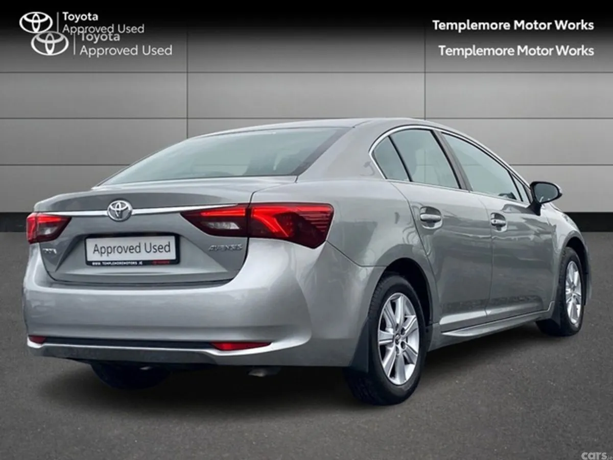 Toyota Avensis Saloon, Diesel, 2015, Grey