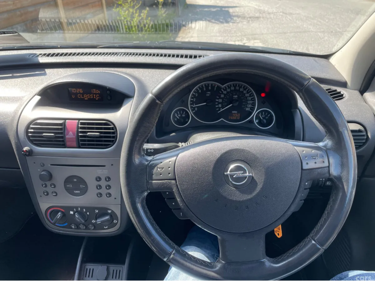 Nissan Qashqai MPV, Petrol, 2016, Red