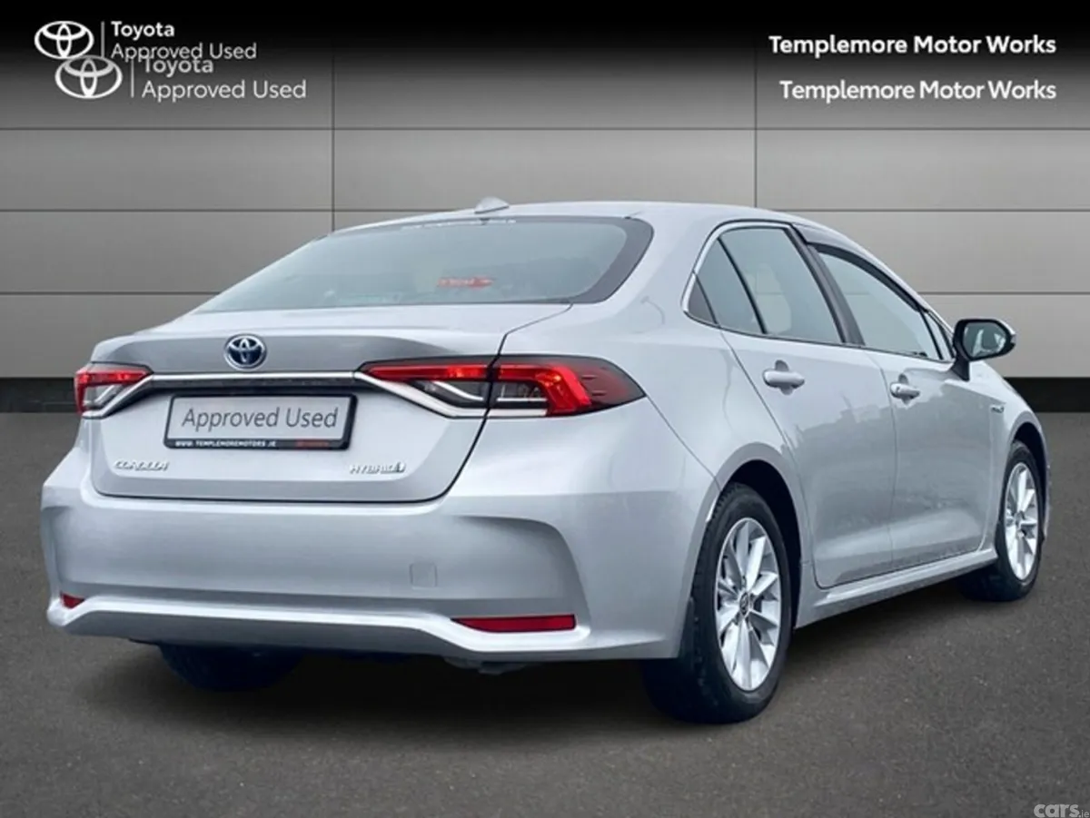 Toyota Corolla Saloon, Petrol Hybrid, 2021, Grey