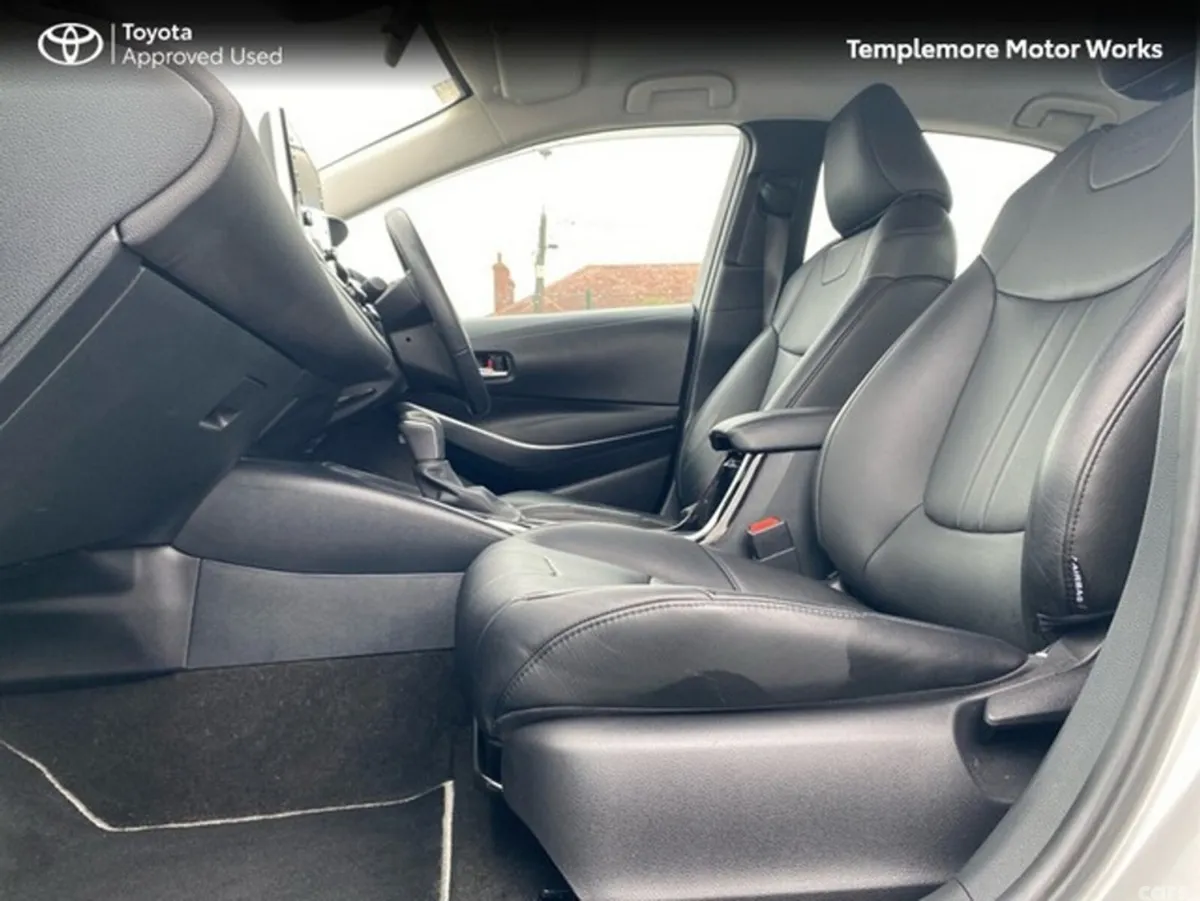 Toyota Corolla Saloon, Petrol Hybrid, 2021, Grey