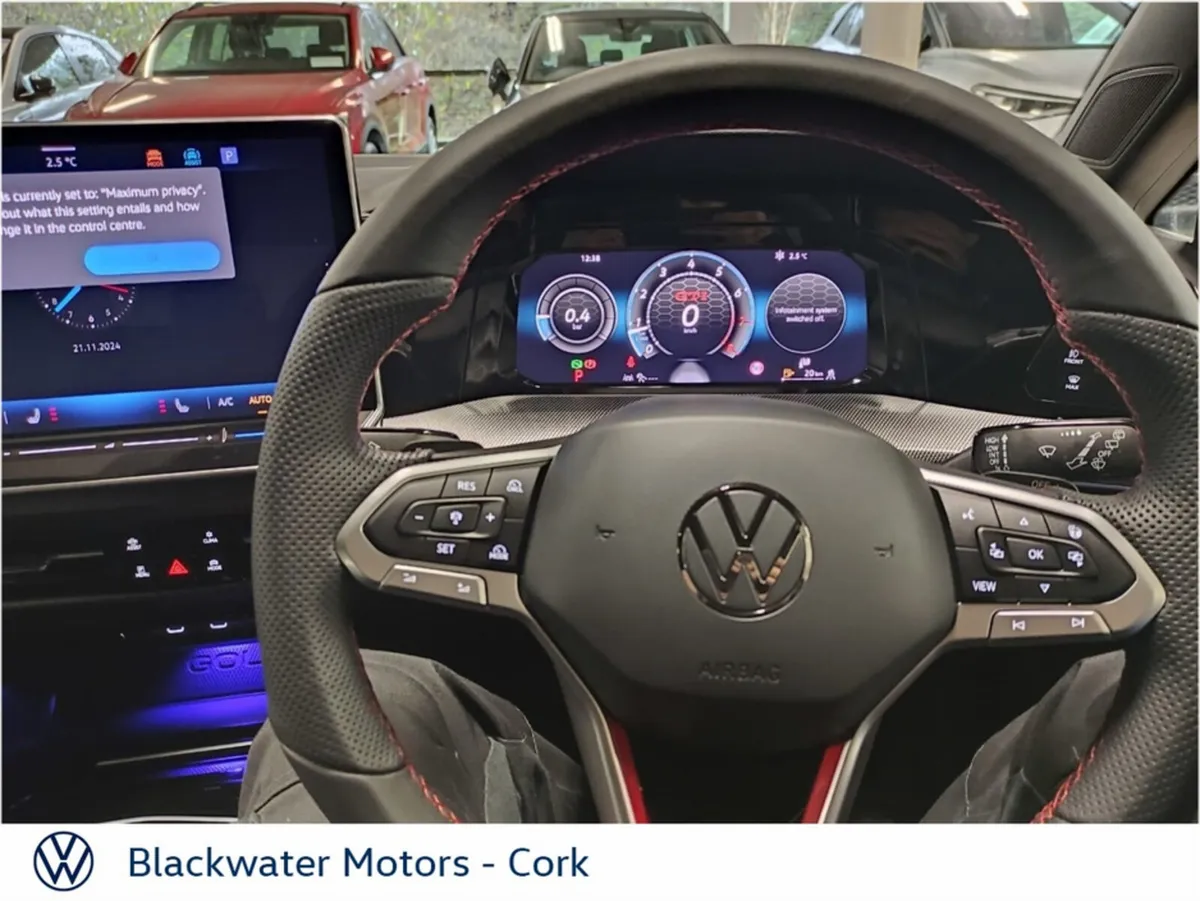 Volkswagen Golf Hatchback, Petrol, 2027, Blue