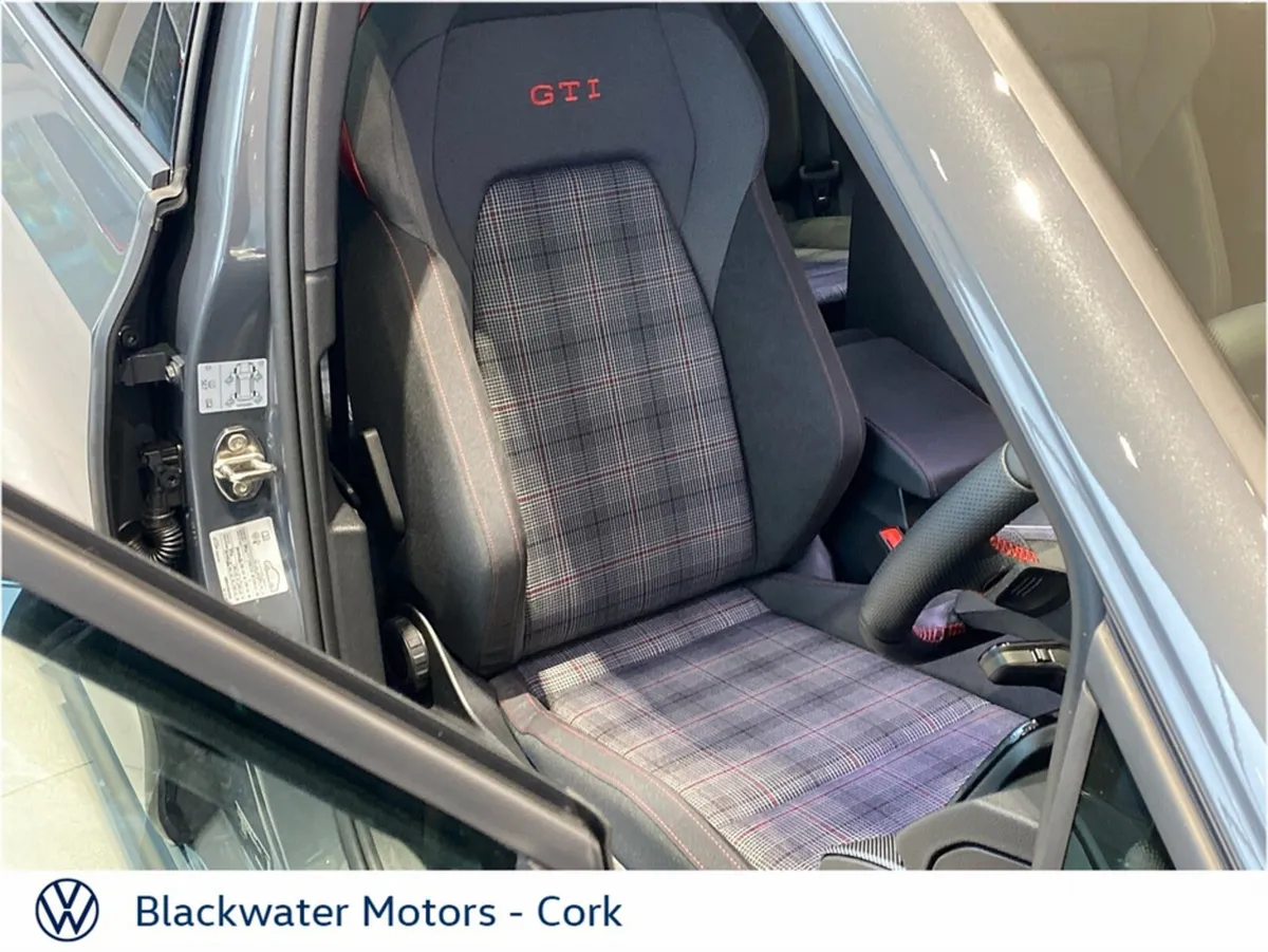 Volkswagen Golf Hatchback, Petrol, 2027, Grey