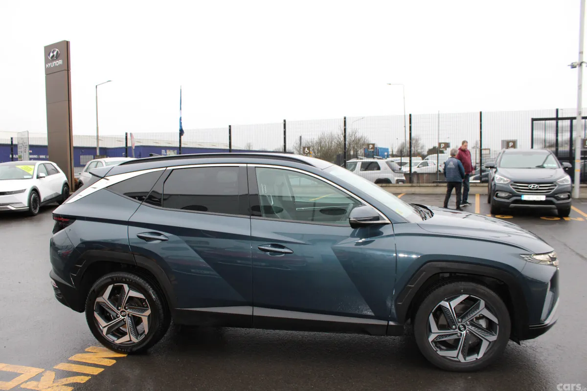 Hyundai Tucson SUV, Petrol Hybrid, 2024, Blue