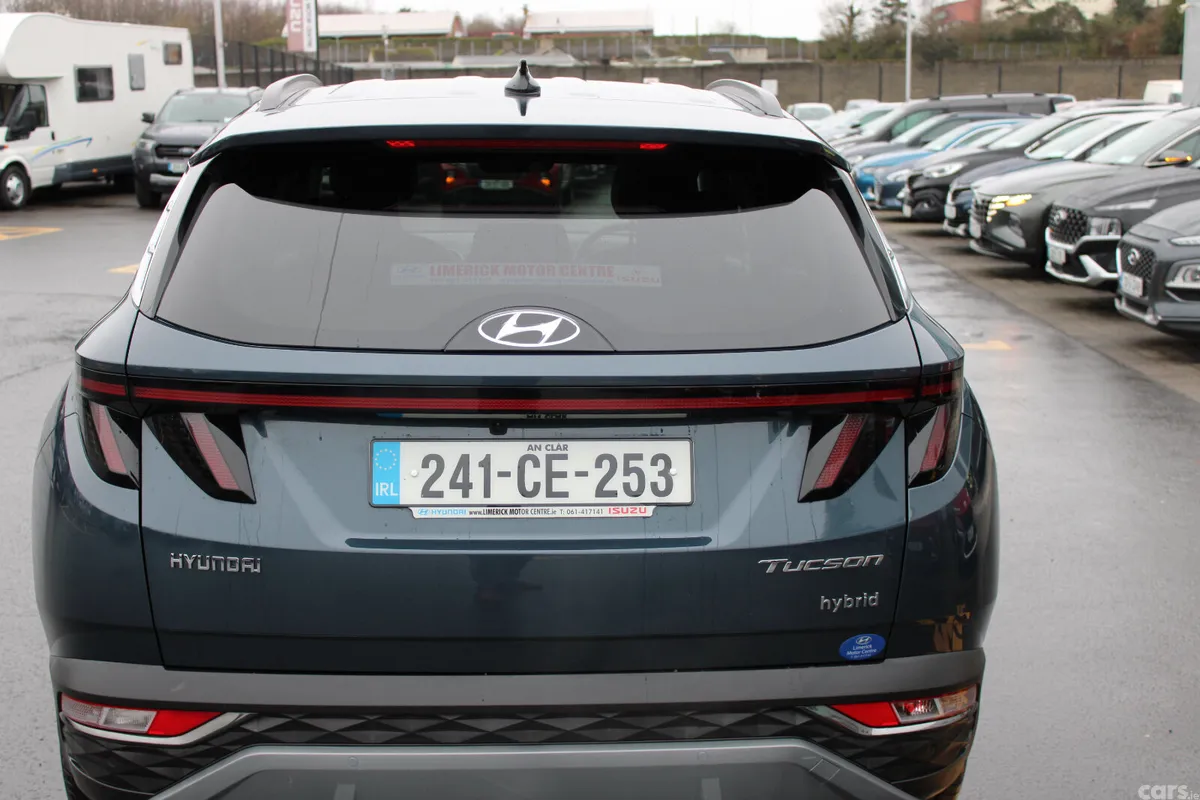 Hyundai Tucson SUV, Petrol Hybrid, 2024, Blue