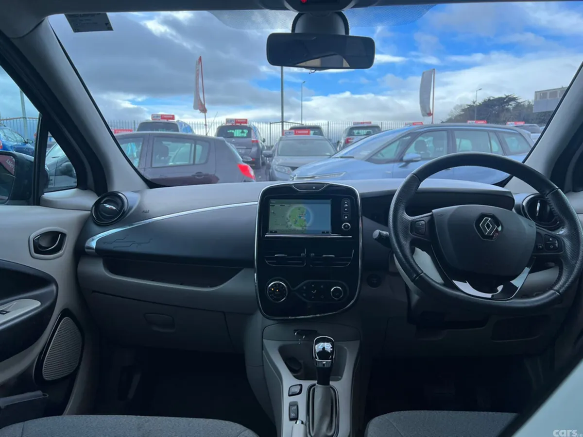 Renault Zoe Hatchback, Electric, 2015, Grey