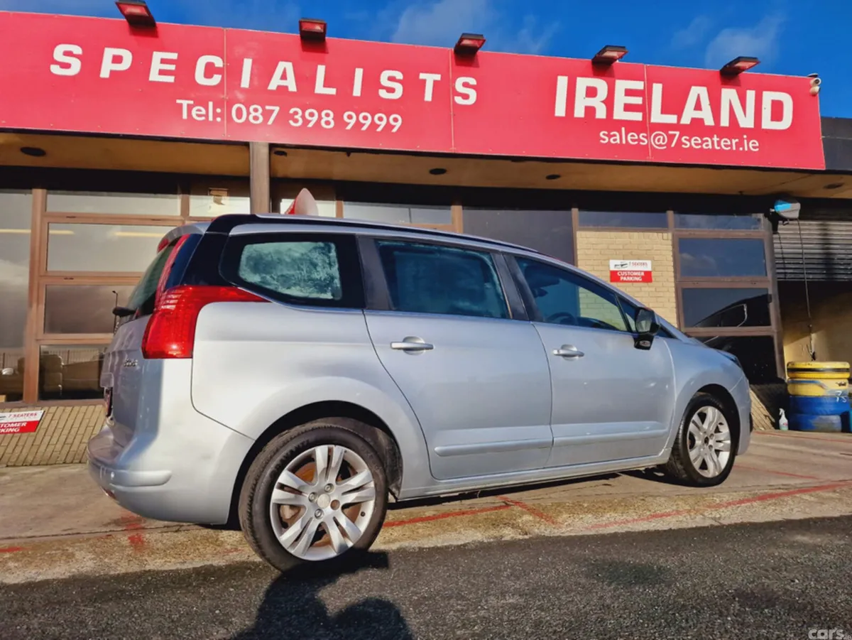 Peugeot 5008 MPV, Diesel, 2014, Silver