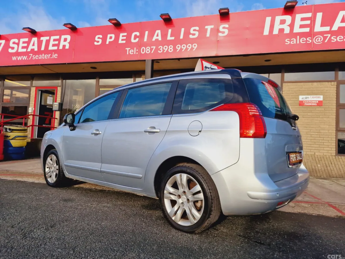 Peugeot 5008 MPV, Diesel, 2014, Silver