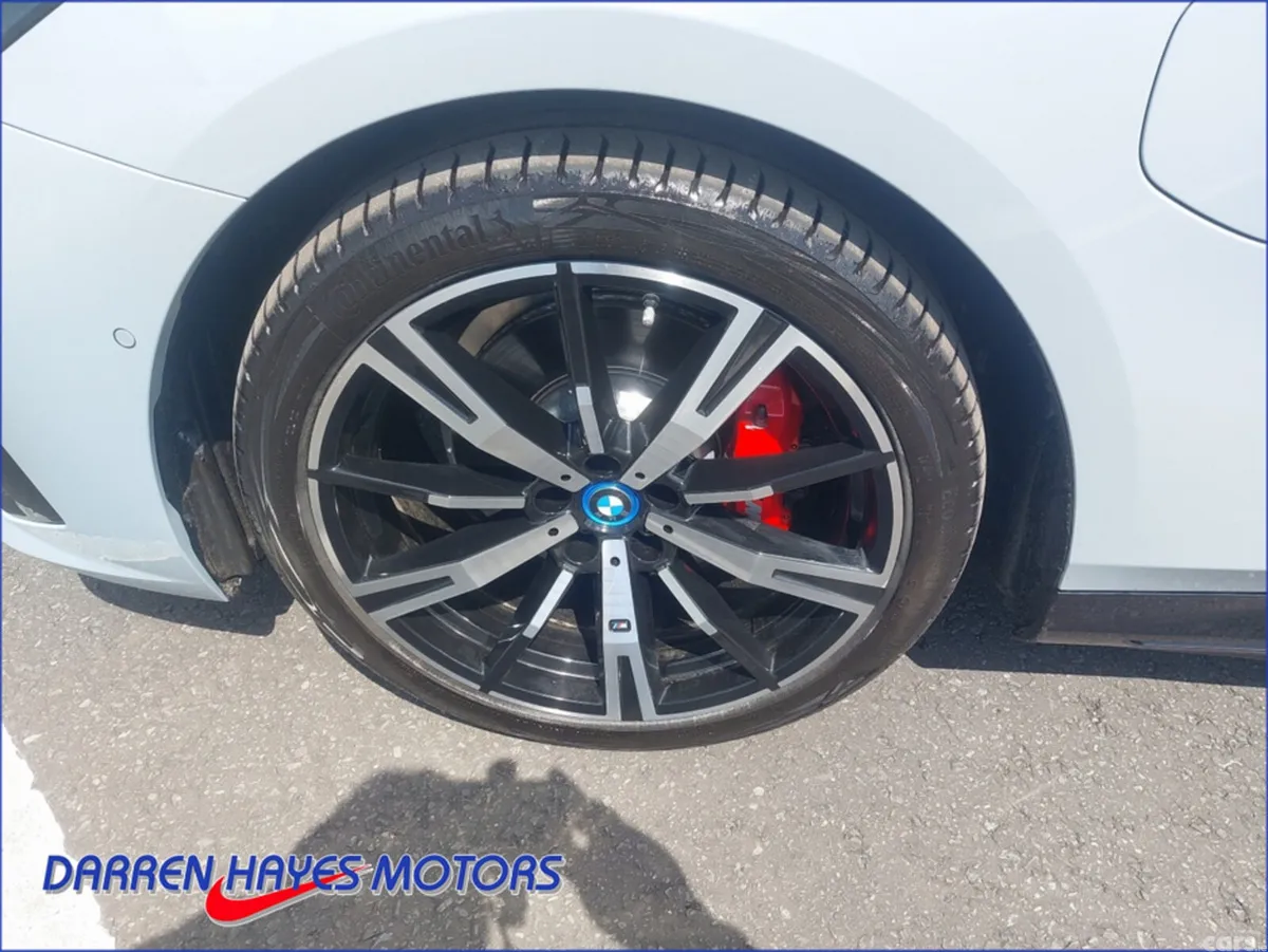BMW 5-Series Saloon, Petrol Plug-in Hybrid, 2025, Grey