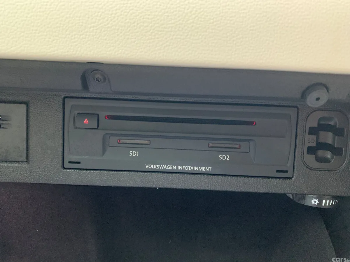 Volkswagen Passat Estate, Diesel, 2019, White