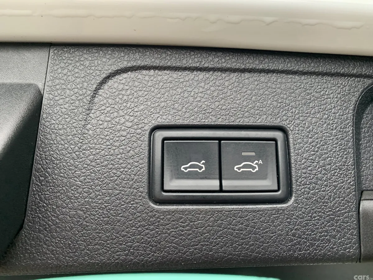 Volkswagen Passat Estate, Diesel, 2019, White