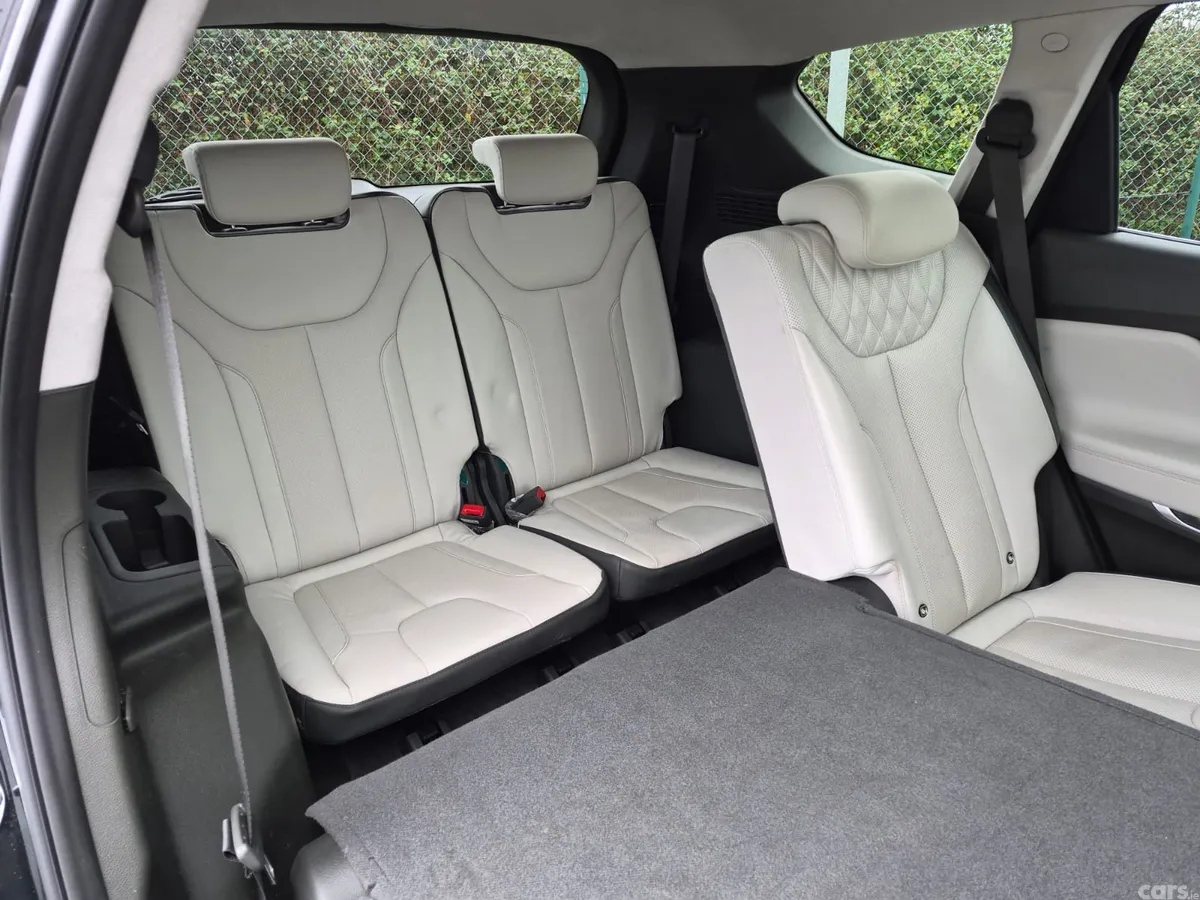Hyundai Santa Fe SUV, Petrol Plug-in Hybrid, 2022, Black