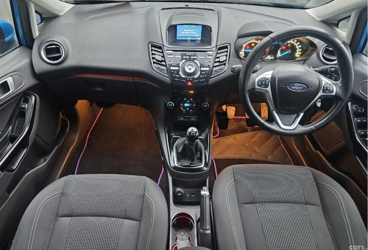 Ford Fiesta Hatchback, Petrol, 2015, Blue