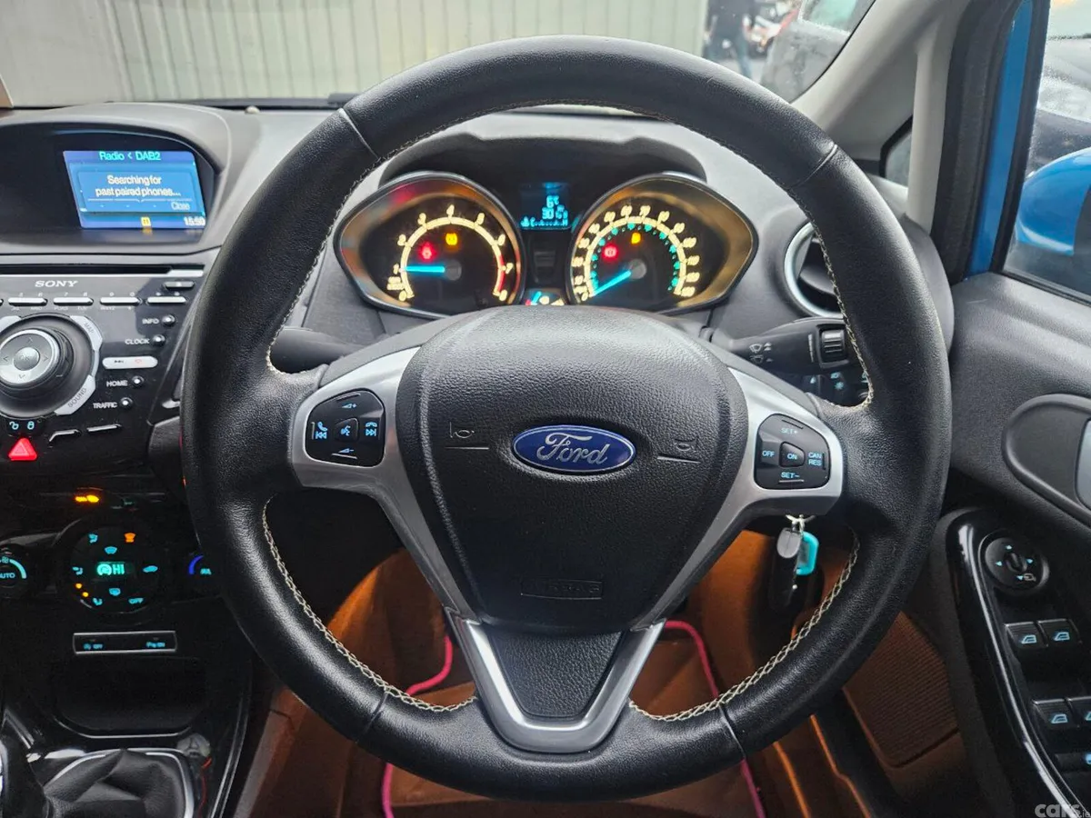 Ford Fiesta Hatchback, Petrol, 2015, Blue