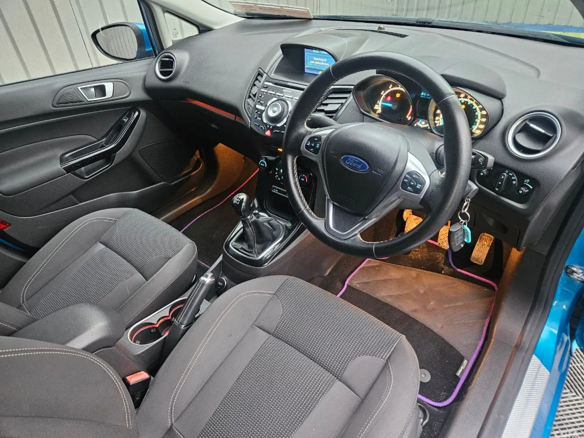 Ford Fiesta Hatchback, Petrol, 2015, Blue