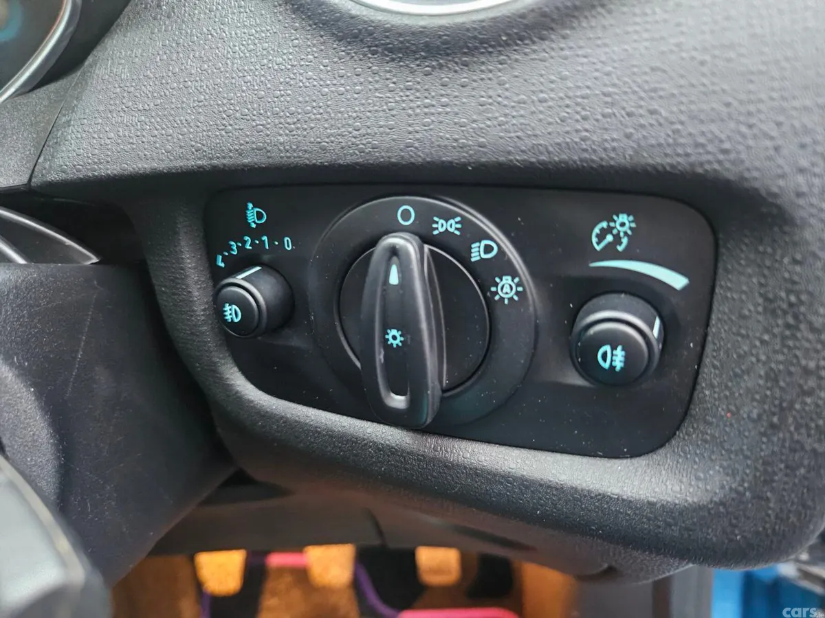 Ford Fiesta Hatchback, Petrol, 2015, Blue