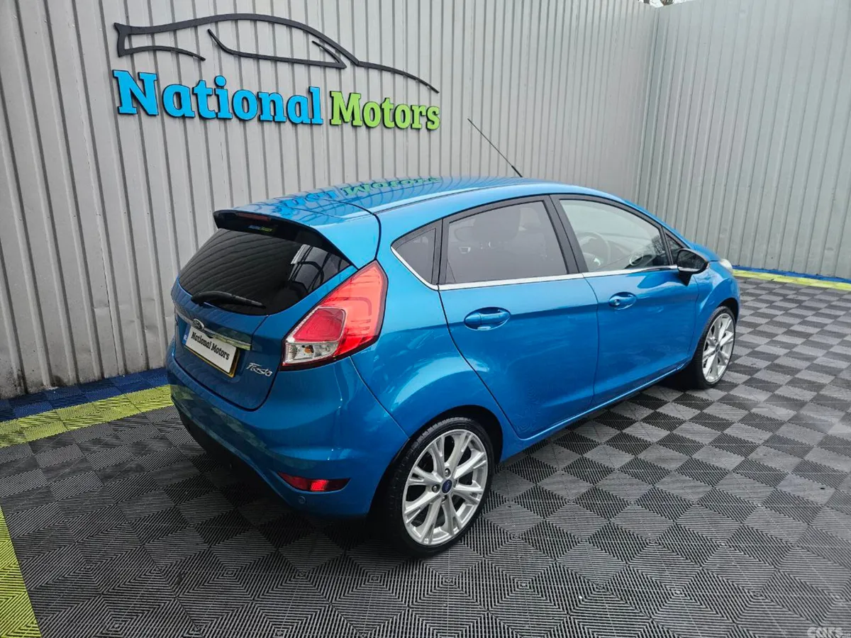 Ford Fiesta Hatchback, Petrol, 2015, Blue