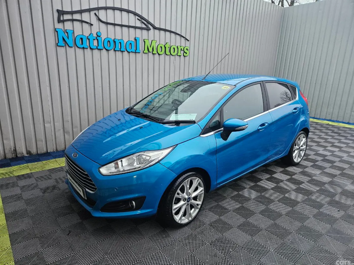 Ford Fiesta Hatchback, Petrol, 2015, Blue