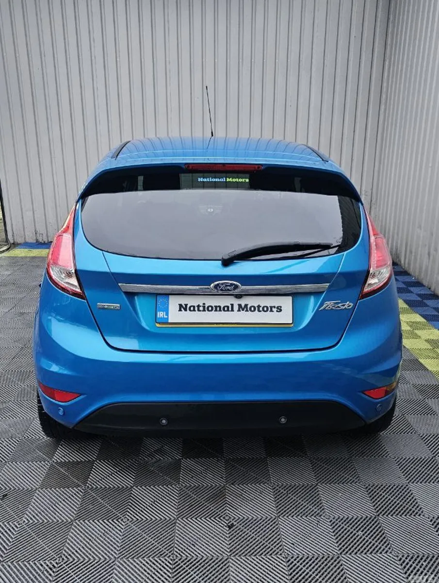 Ford Fiesta Hatchback, Petrol, 2015, Blue