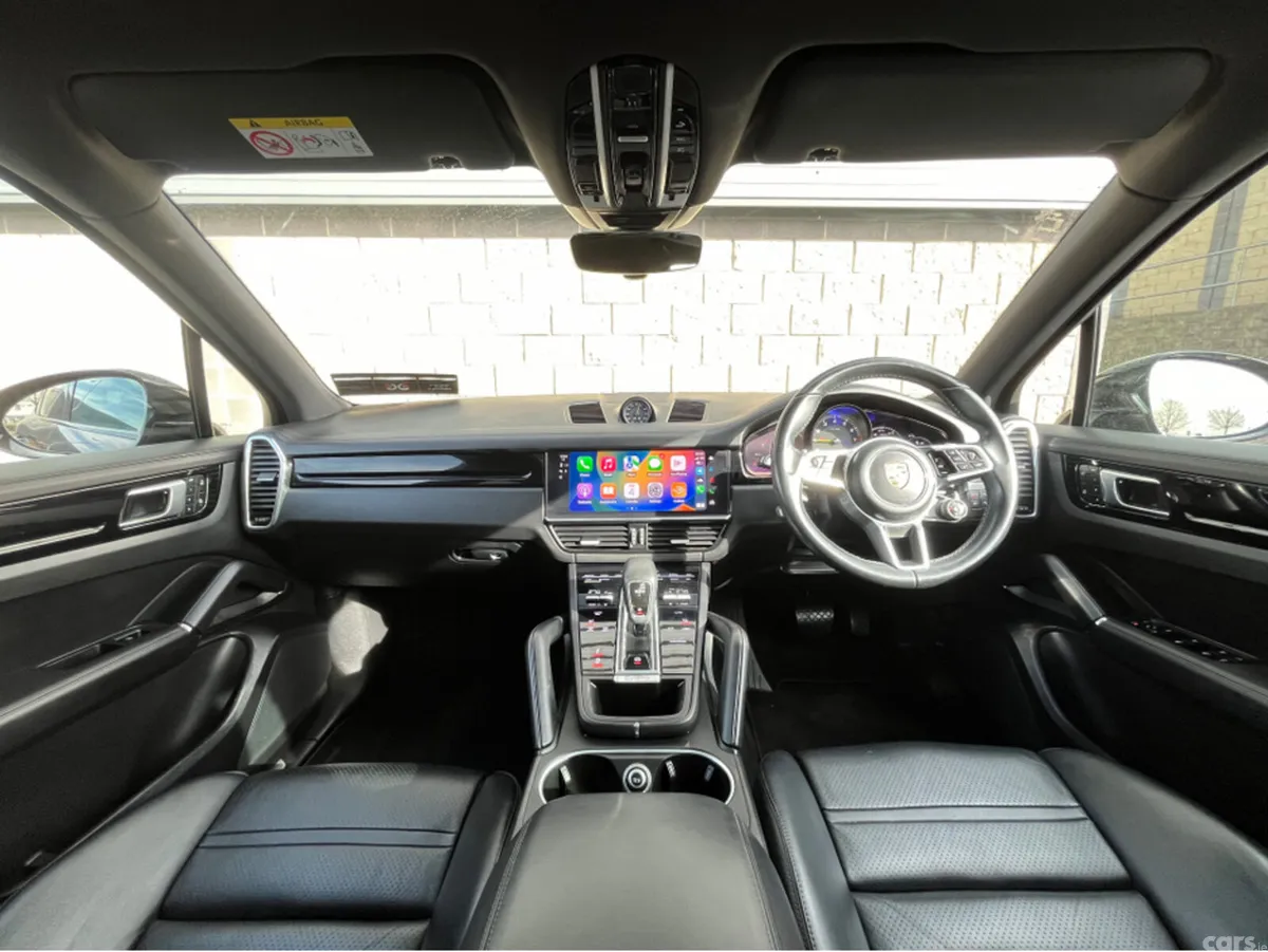 Porsche Cayenne Estate, Petrol Plug-in Hybrid, 2022, Black