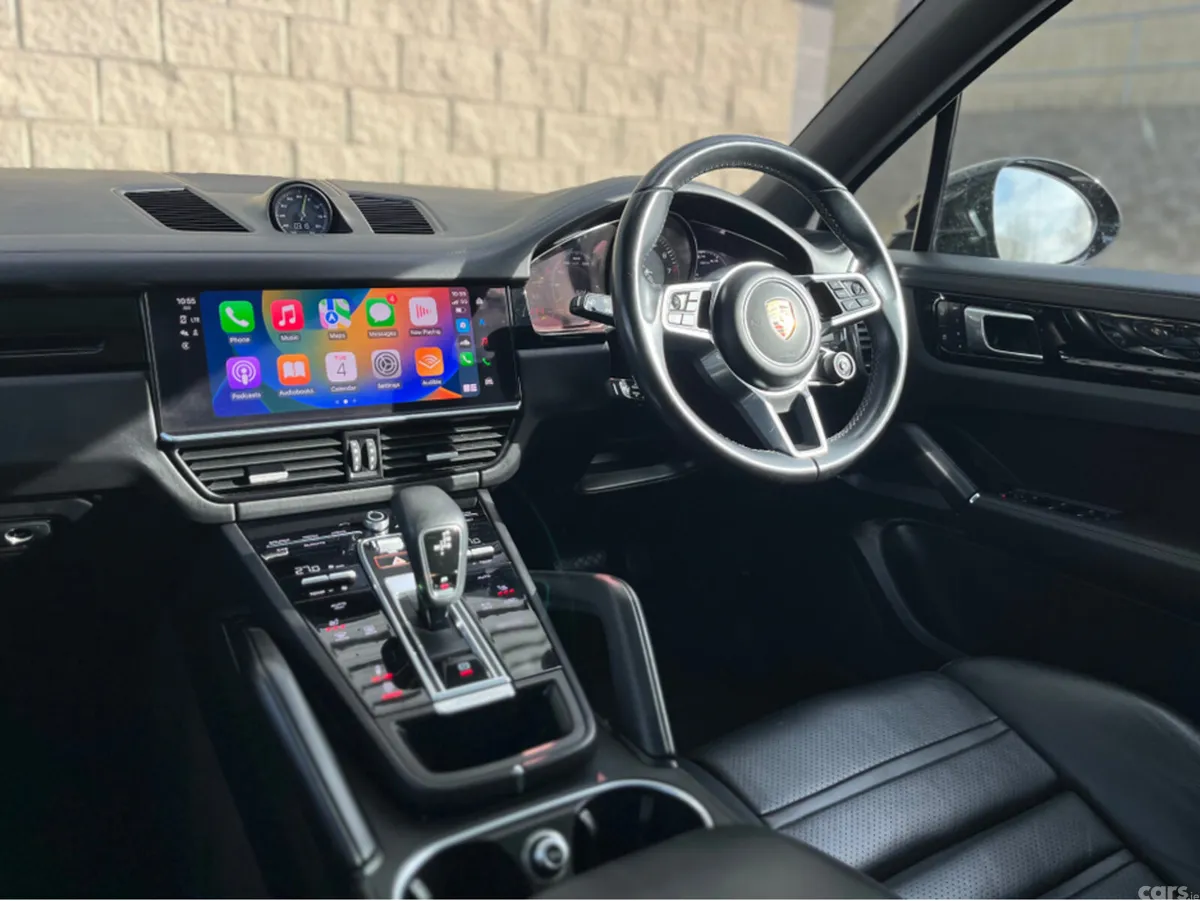 Porsche Cayenne Estate, Petrol Plug-in Hybrid, 2022, Black