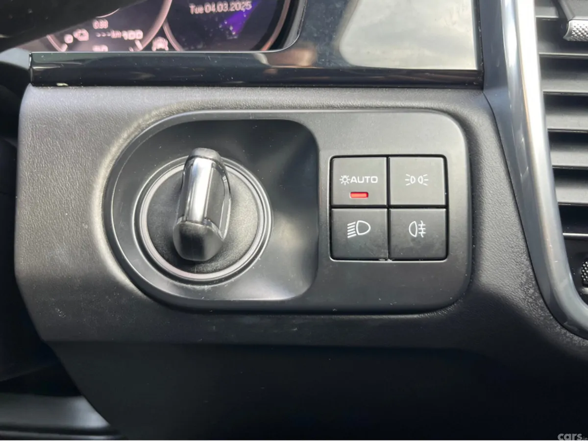 Porsche Cayenne Estate, Petrol Plug-in Hybrid, 2022, Black