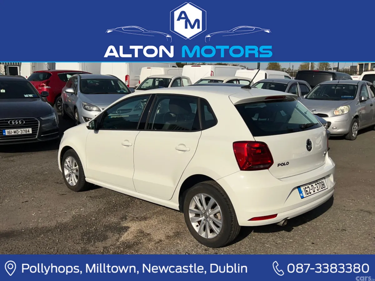 Volkswagen Polo Hatchback, Petrol, 2016, White