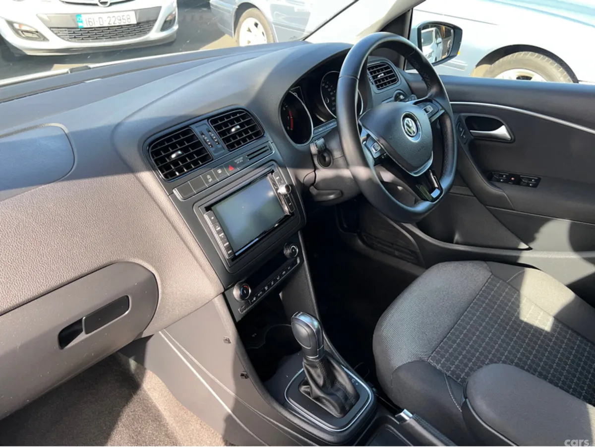 Volkswagen Polo Hatchback, Petrol, 2016, White