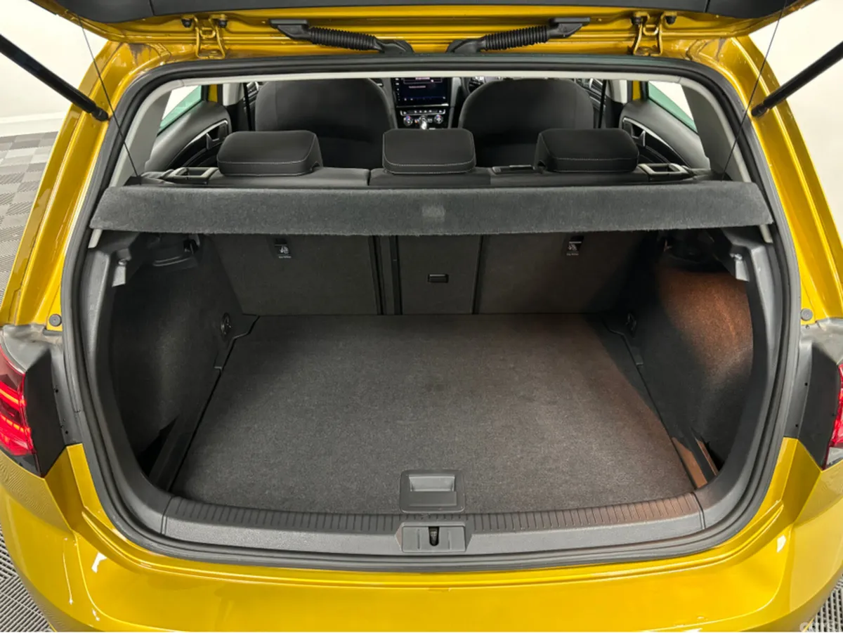 Volkswagen Golf Hatchback, Petrol, 2019, Gold