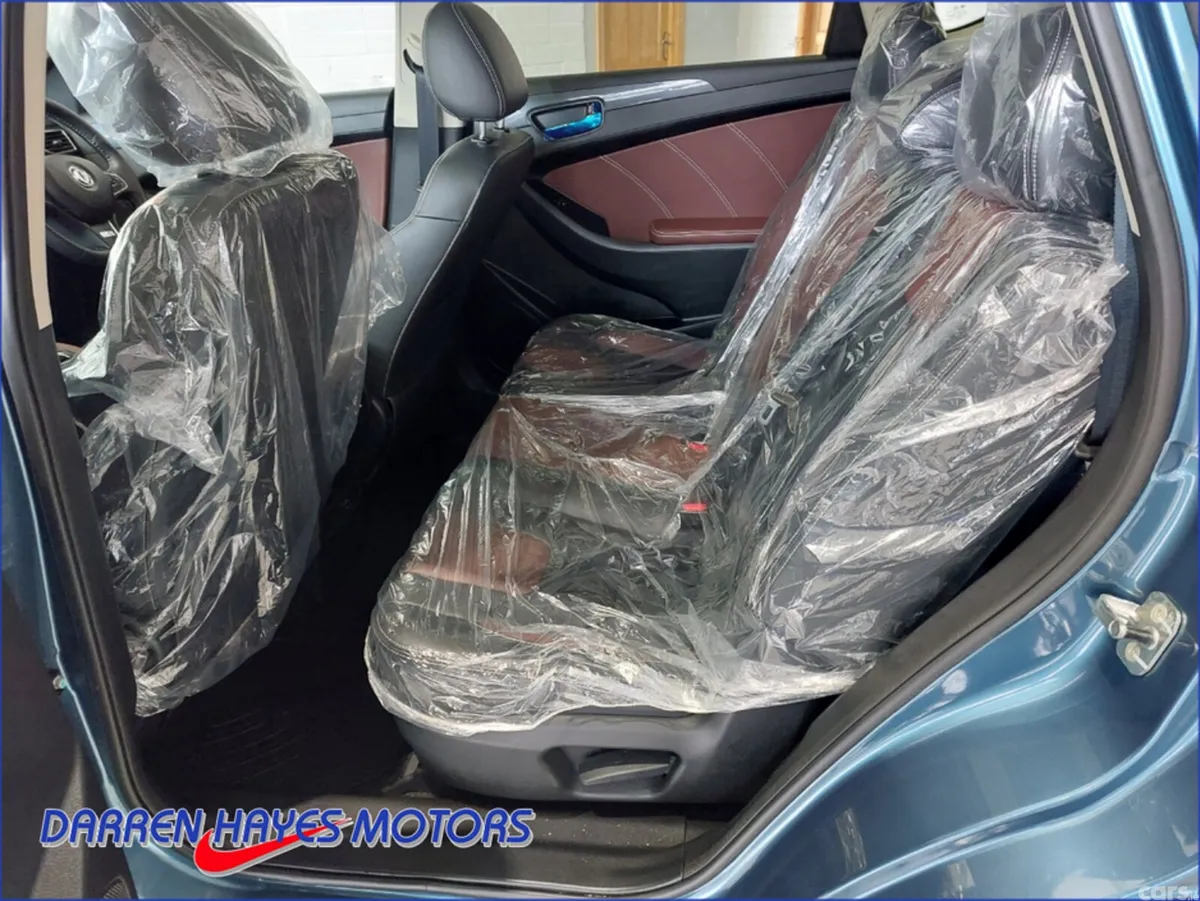DFSK Glory 580 SUV, Petrol, 2023, Blue