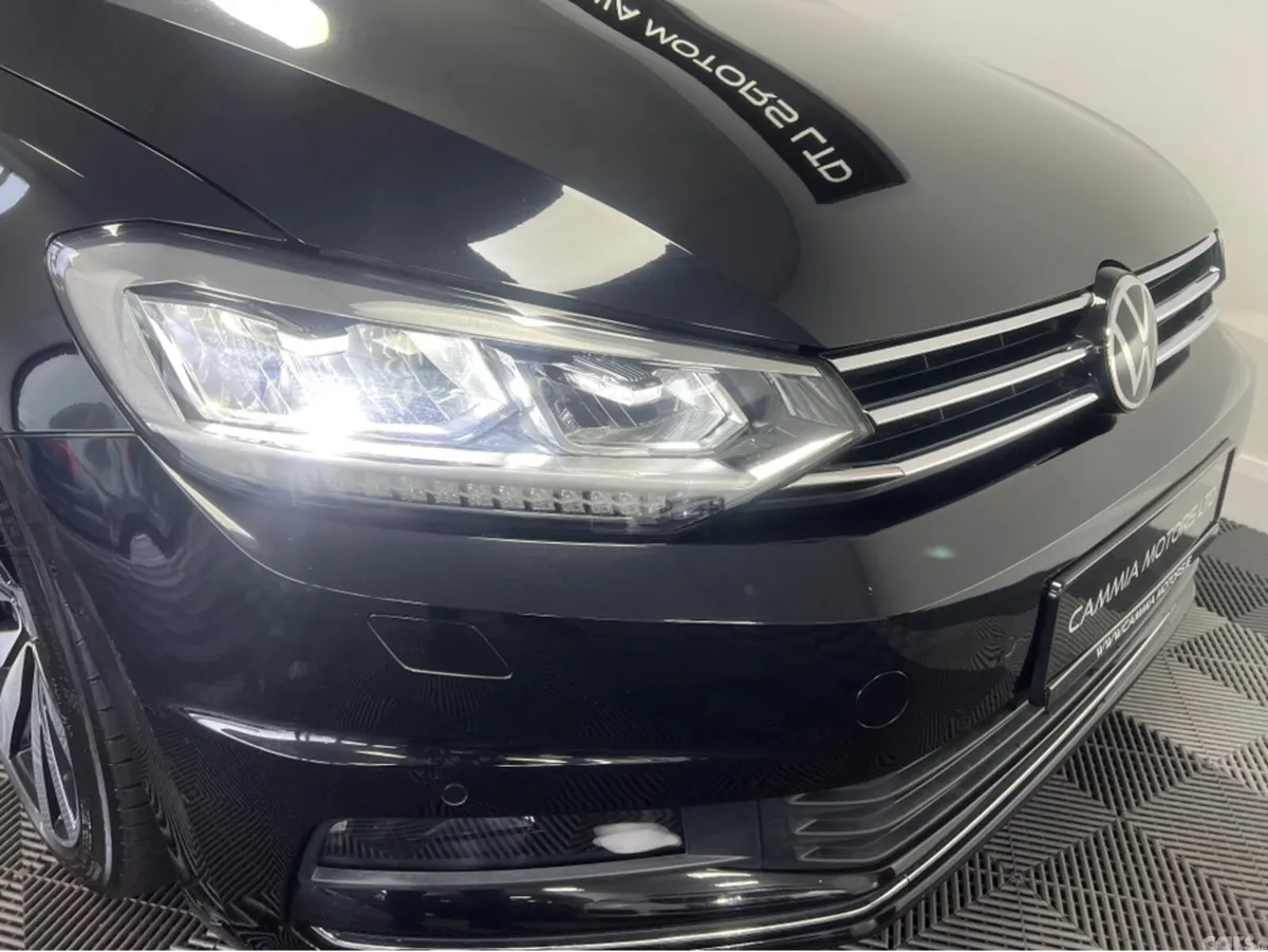 Volkswagen Touran SUV, Diesel, 2019, Black
