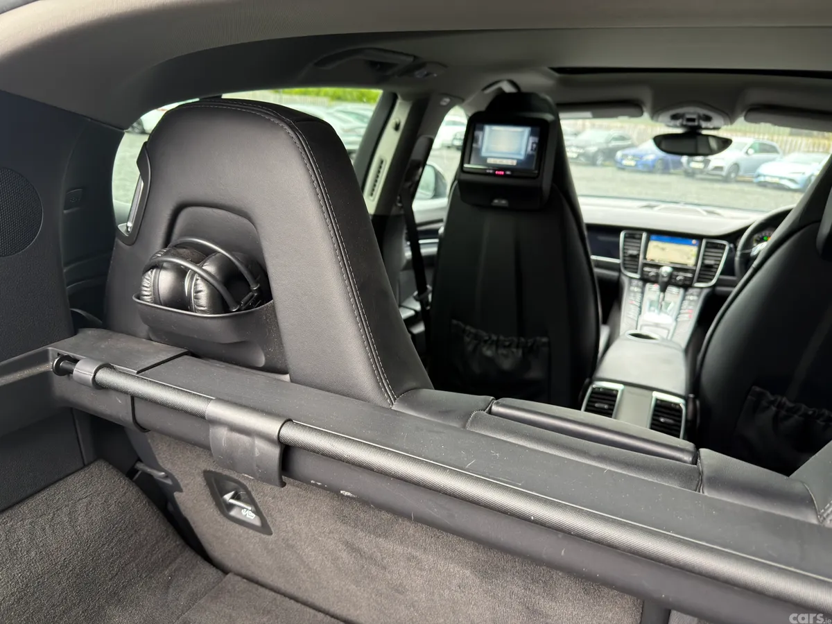 Porsche Panamera Hatchback, Petrol Hybrid, 2014, Black