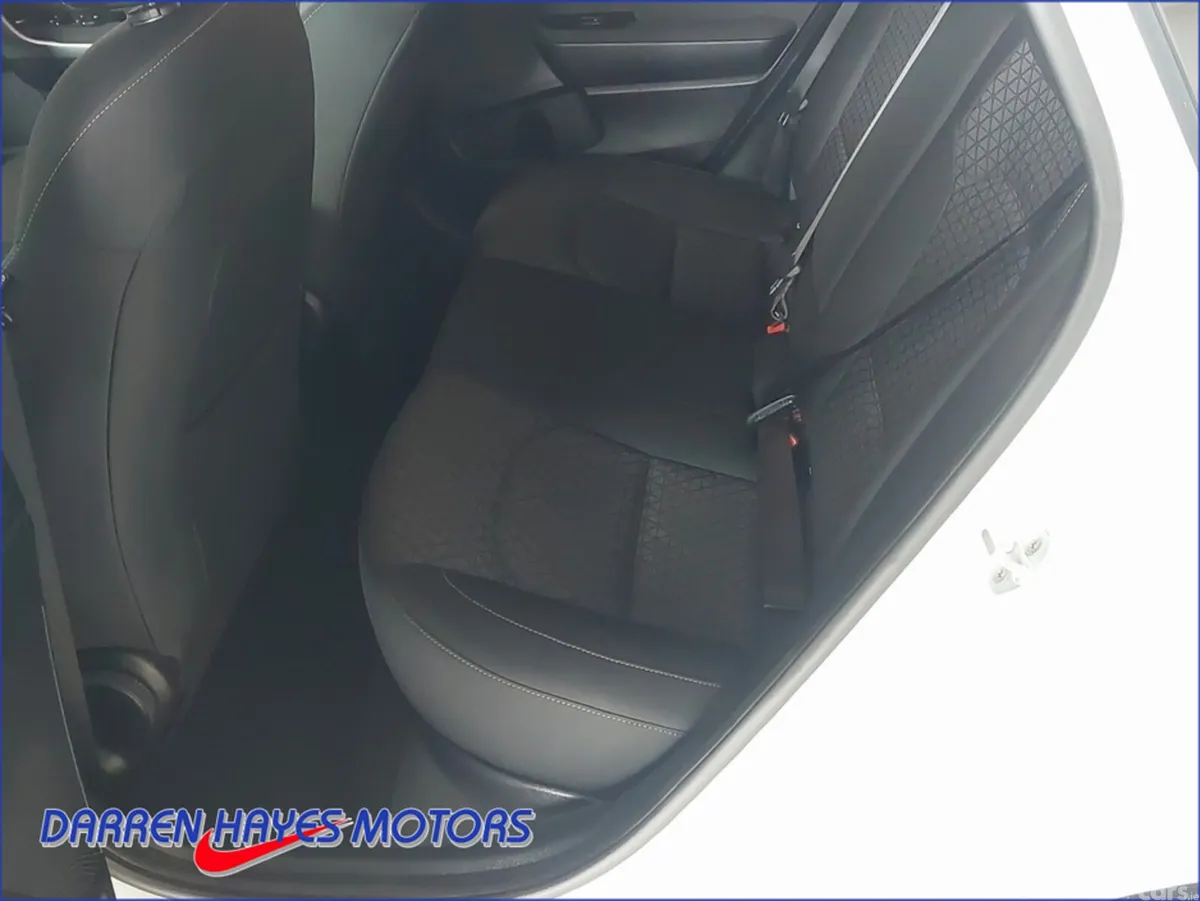 Kia Ceed Hatchback, Diesel, 2019, White