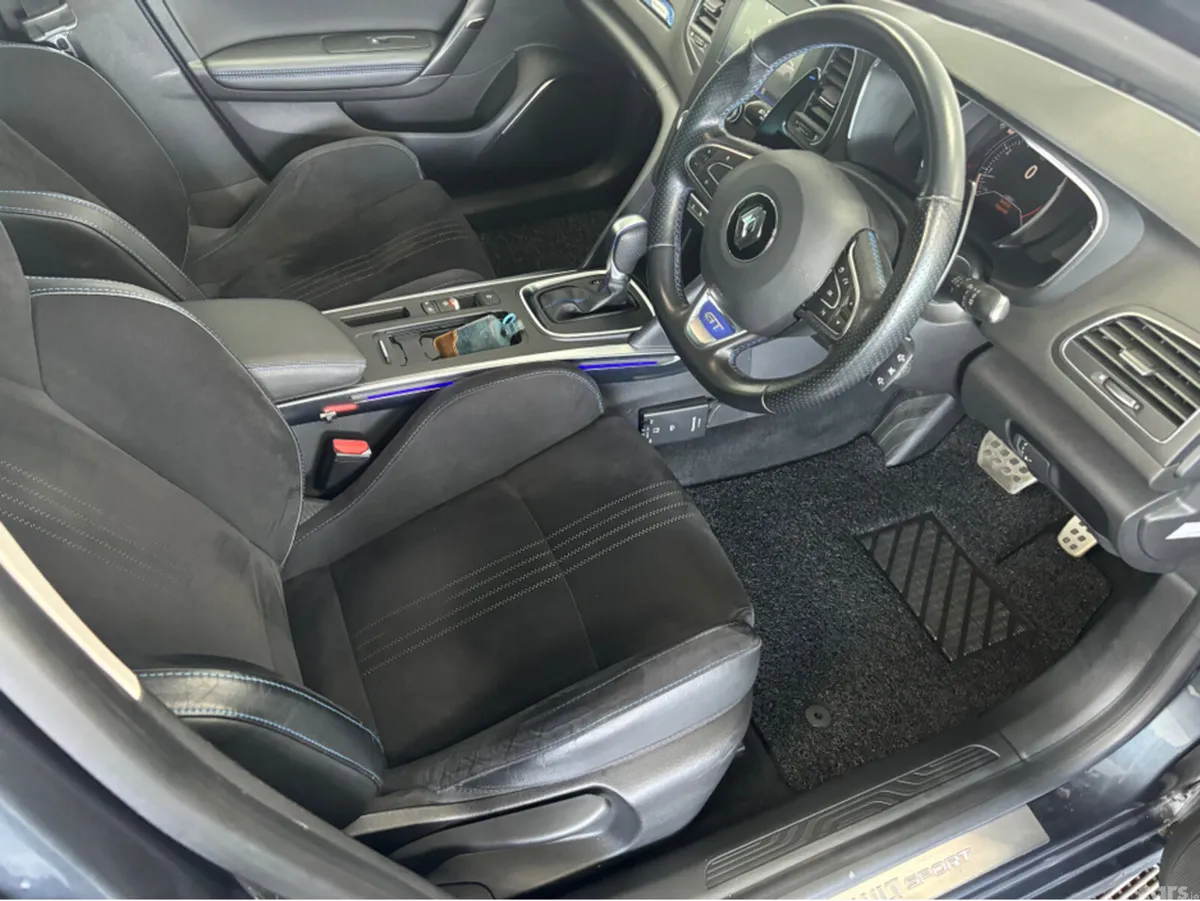 Renault Megane Hatchback, Petrol, 2018, Grey