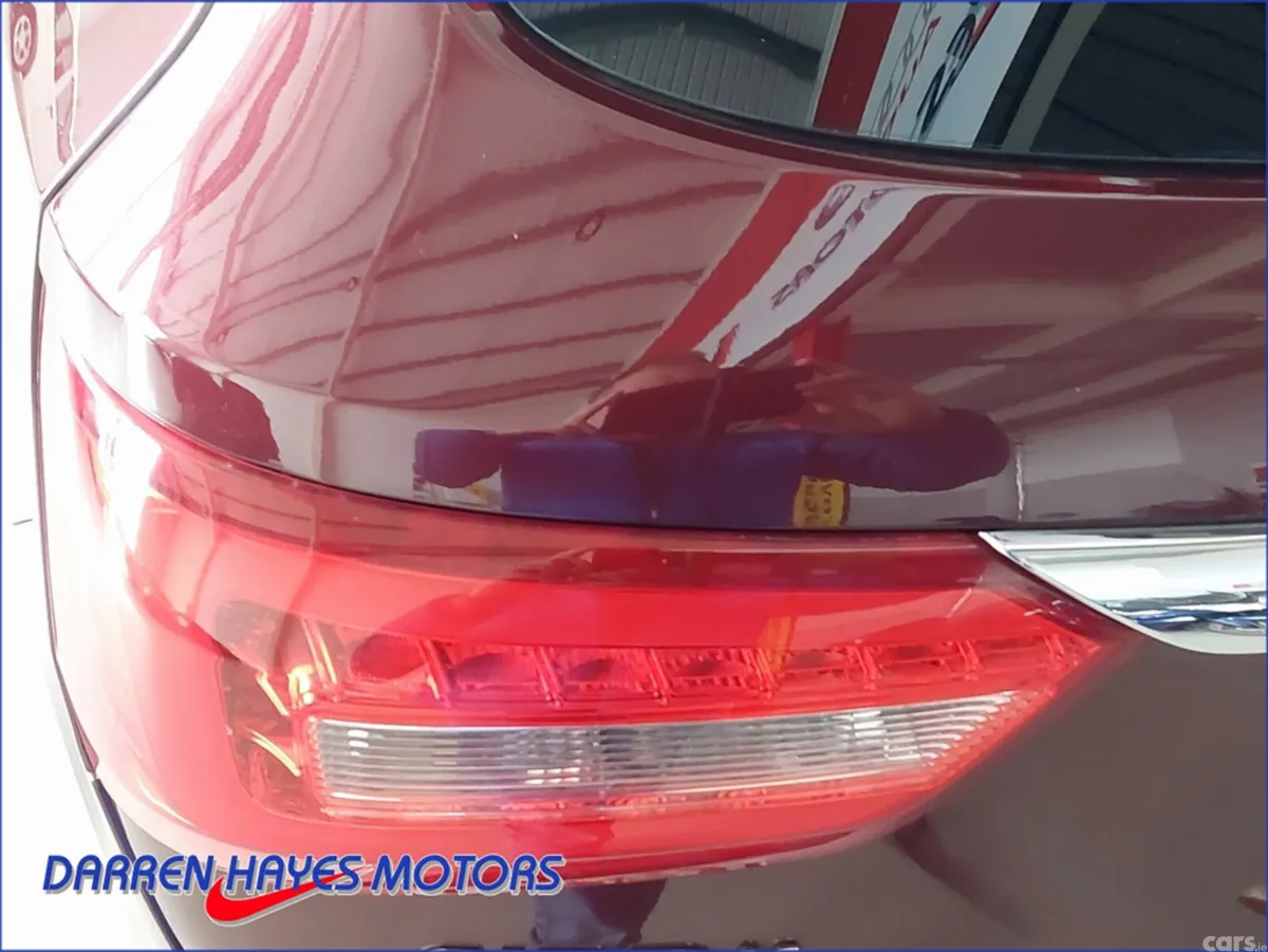 DFSK Glory 580 MPV, Petrol, 2023, Red