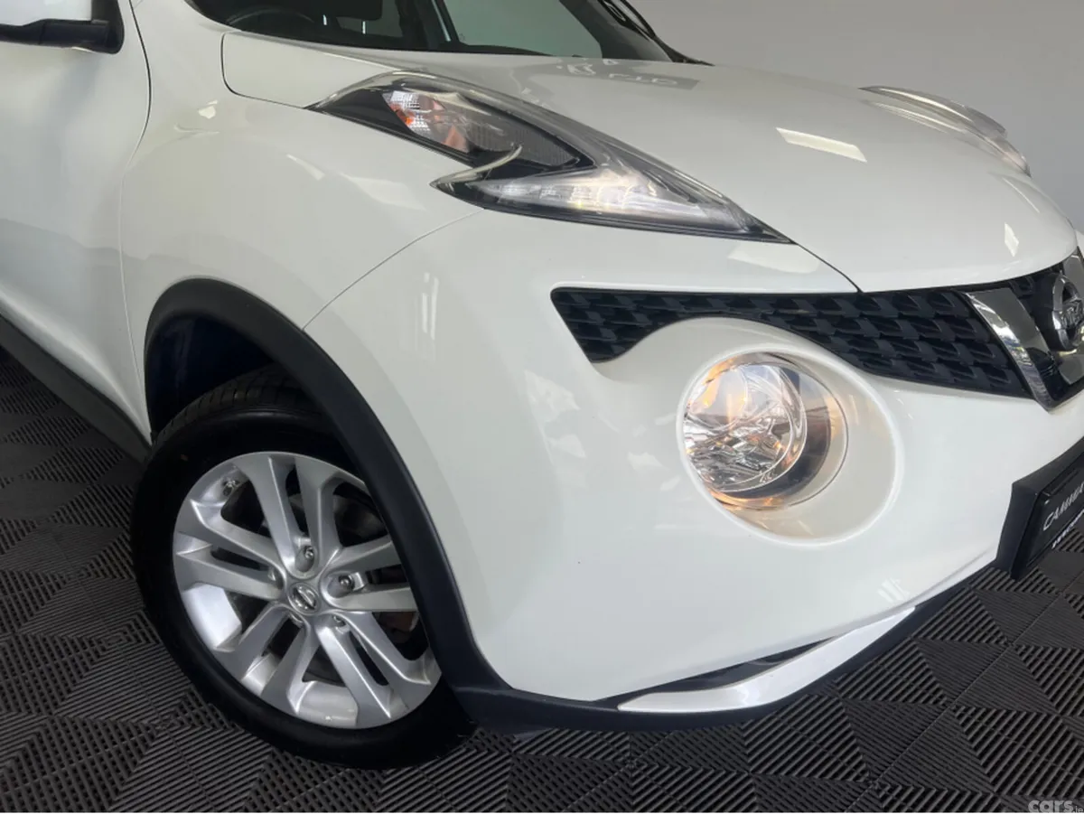 Nissan Juke Hatchback, Petrol, 2014, White