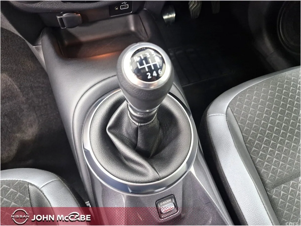 Nissan Juke MPV, Petrol, 2024, White