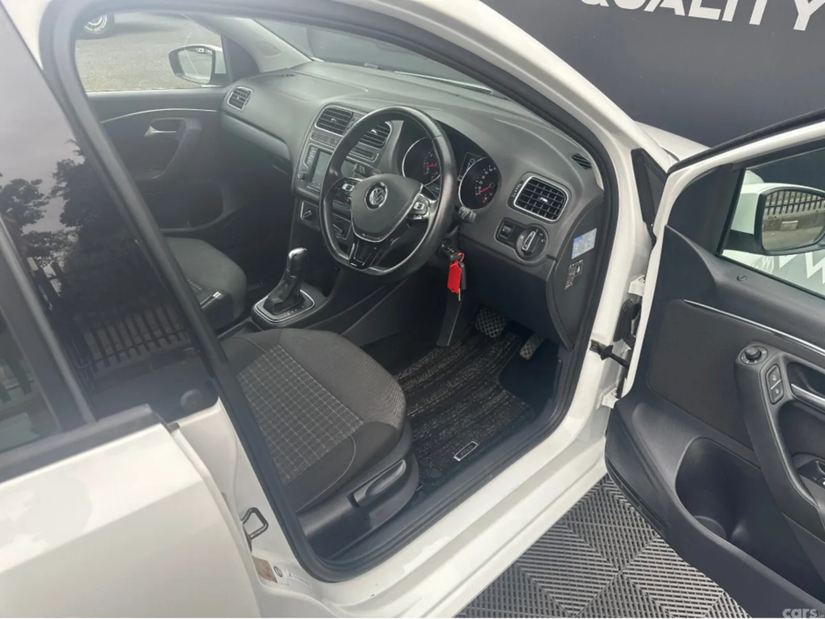 Volkswagen Polo Hatchback, Petrol, 2014, White