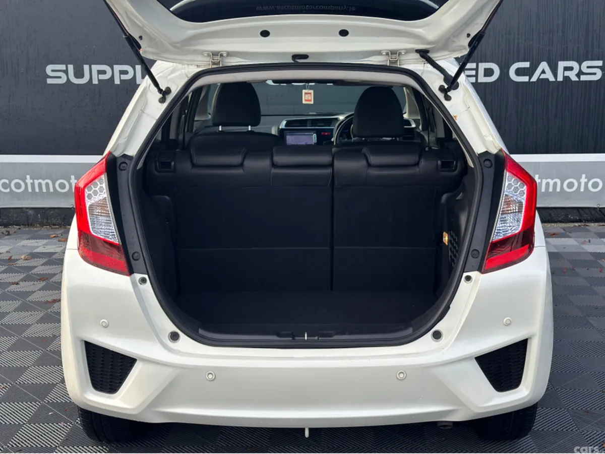 Honda Fit Hatchback, Petrol Hybrid, 2014, White