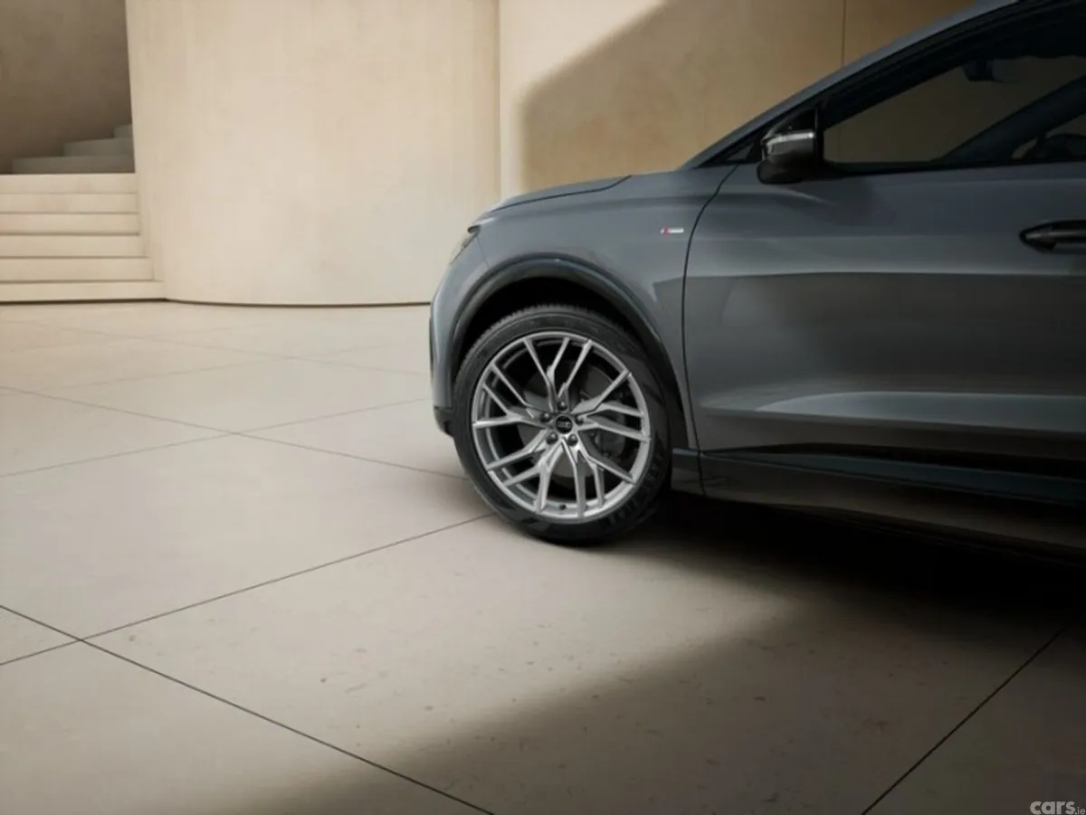 Audi Q4 e-tron Other, Electric, 2026, Grey