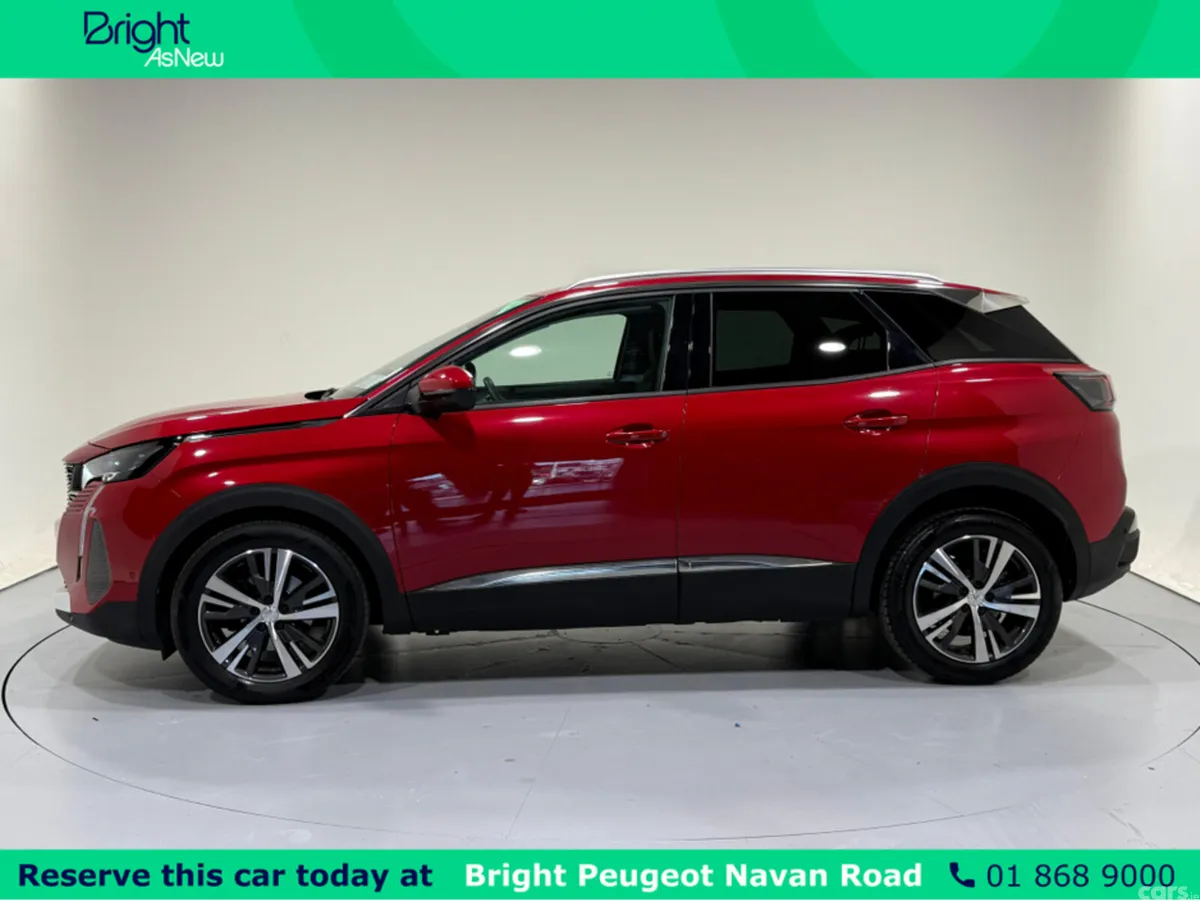 Peugeot 3008 MPV, Petrol, 2021, Red