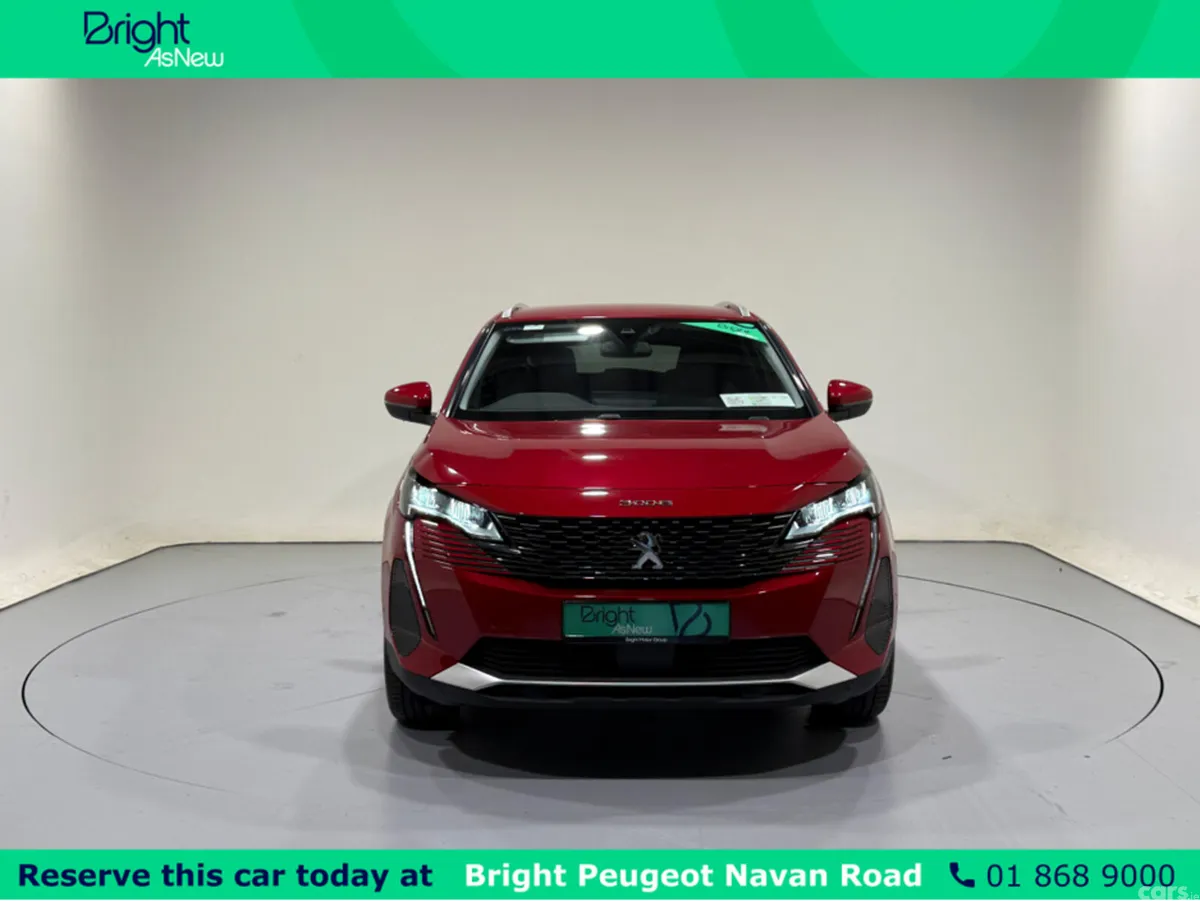 Peugeot 3008 MPV, Petrol, 2021, Red