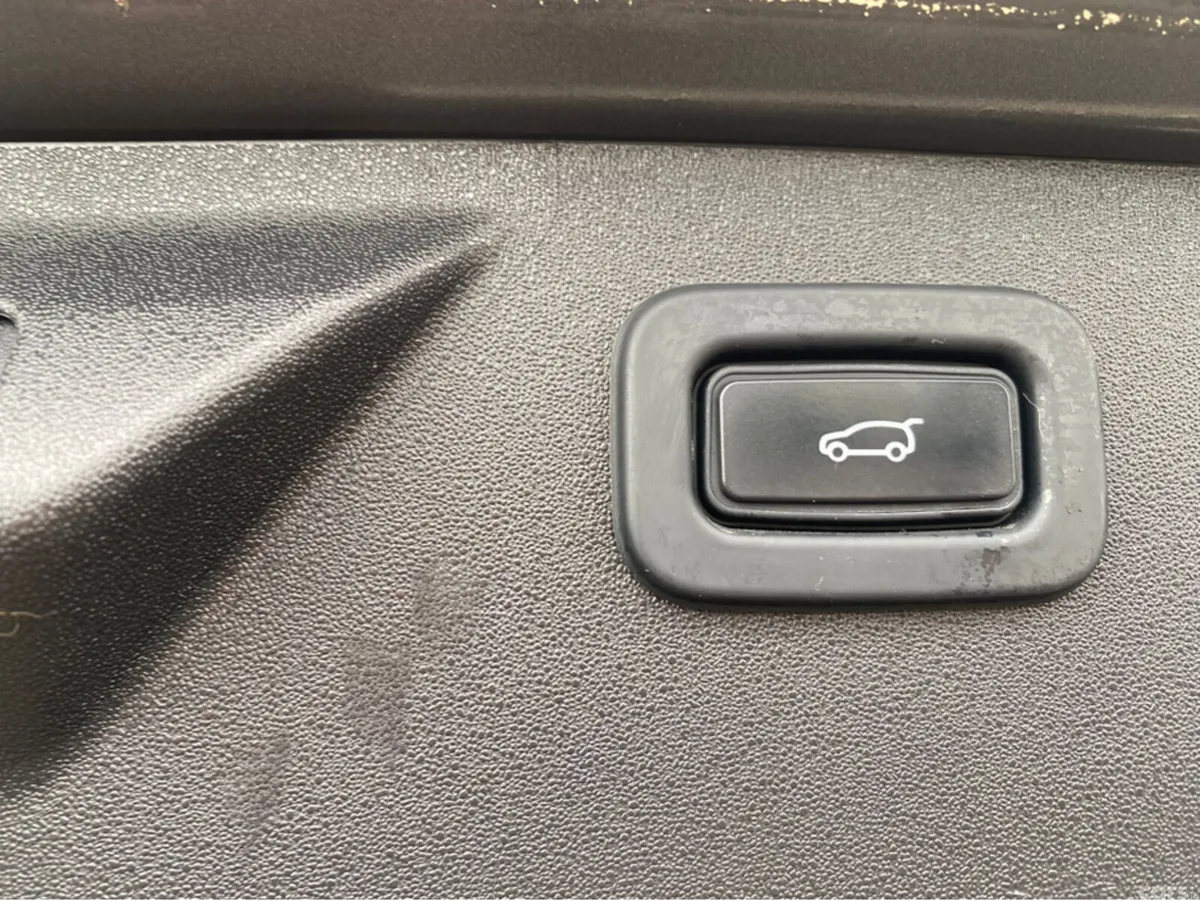Land Rover Discovery Sport Estate, Petrol Hybrid, 2022, Grey
