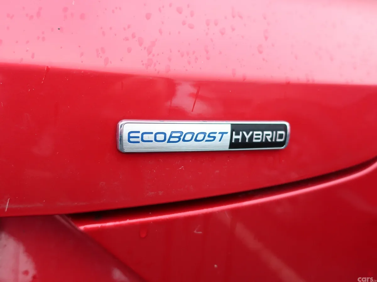 Ford Puma MPV, Petrol Hybrid, 2023, Red