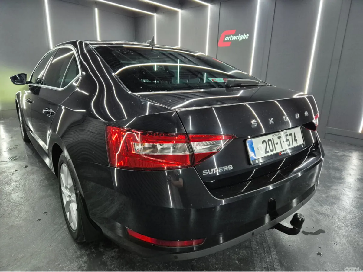 Skoda Superb Hatchback, Diesel, 2020, Black