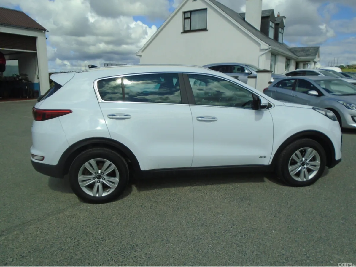 Kia Sportage MPV, Diesel, 2016, White