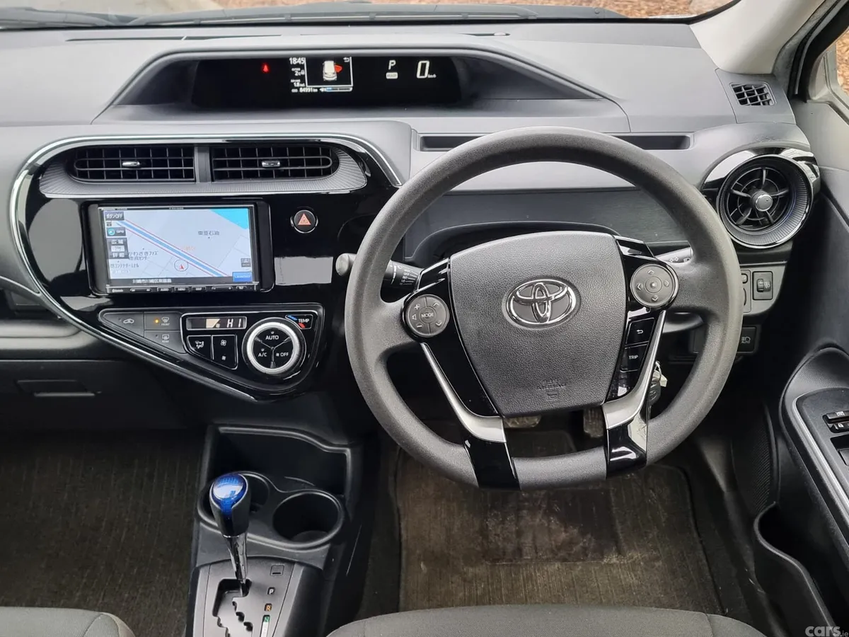 Toyota Aqua Hatchback, Petrol Hybrid, 2020, White