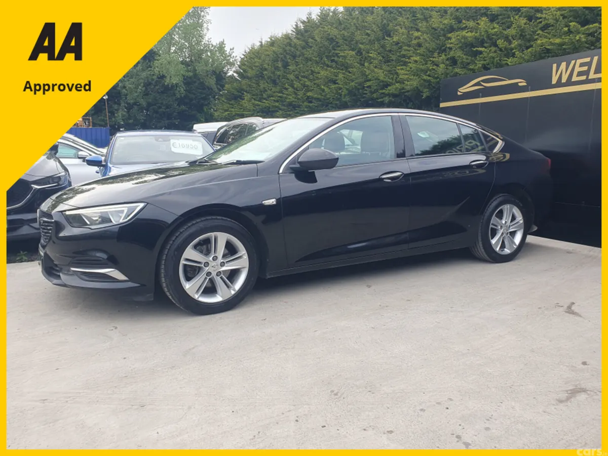 Vauxhall Insignia Hatchback, Diesel, 2017, Black