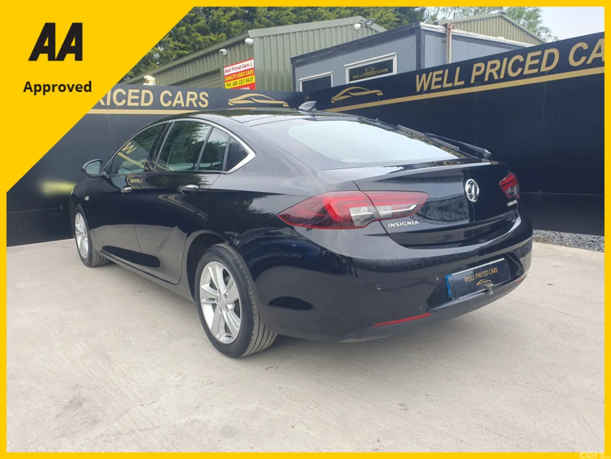 Vauxhall Insignia Hatchback, Diesel, 2017, Black