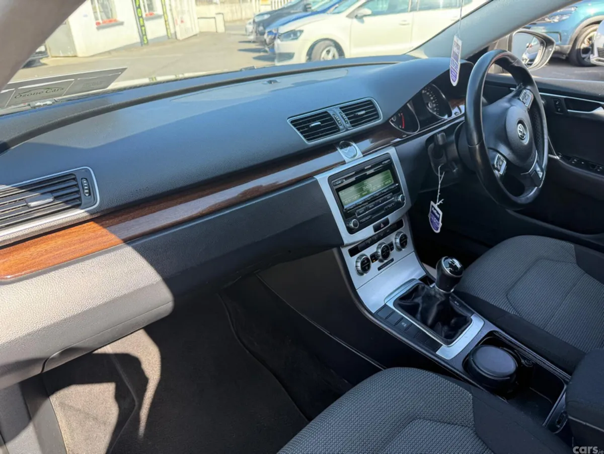 Volkswagen Passat Saloon, Diesel, 2013, Brown