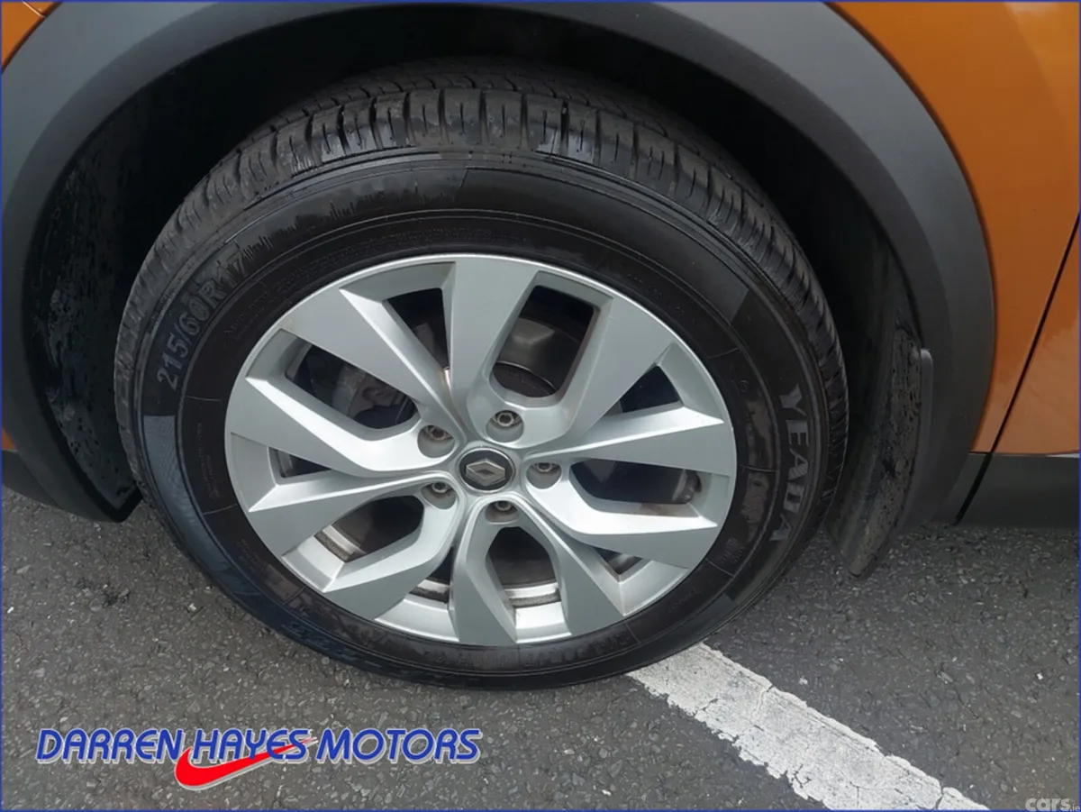 Renault Captur Hatchback, Petrol, 2021, Orange